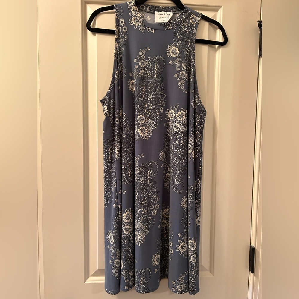 Comfy stretchy, sleeveless dress. Size M